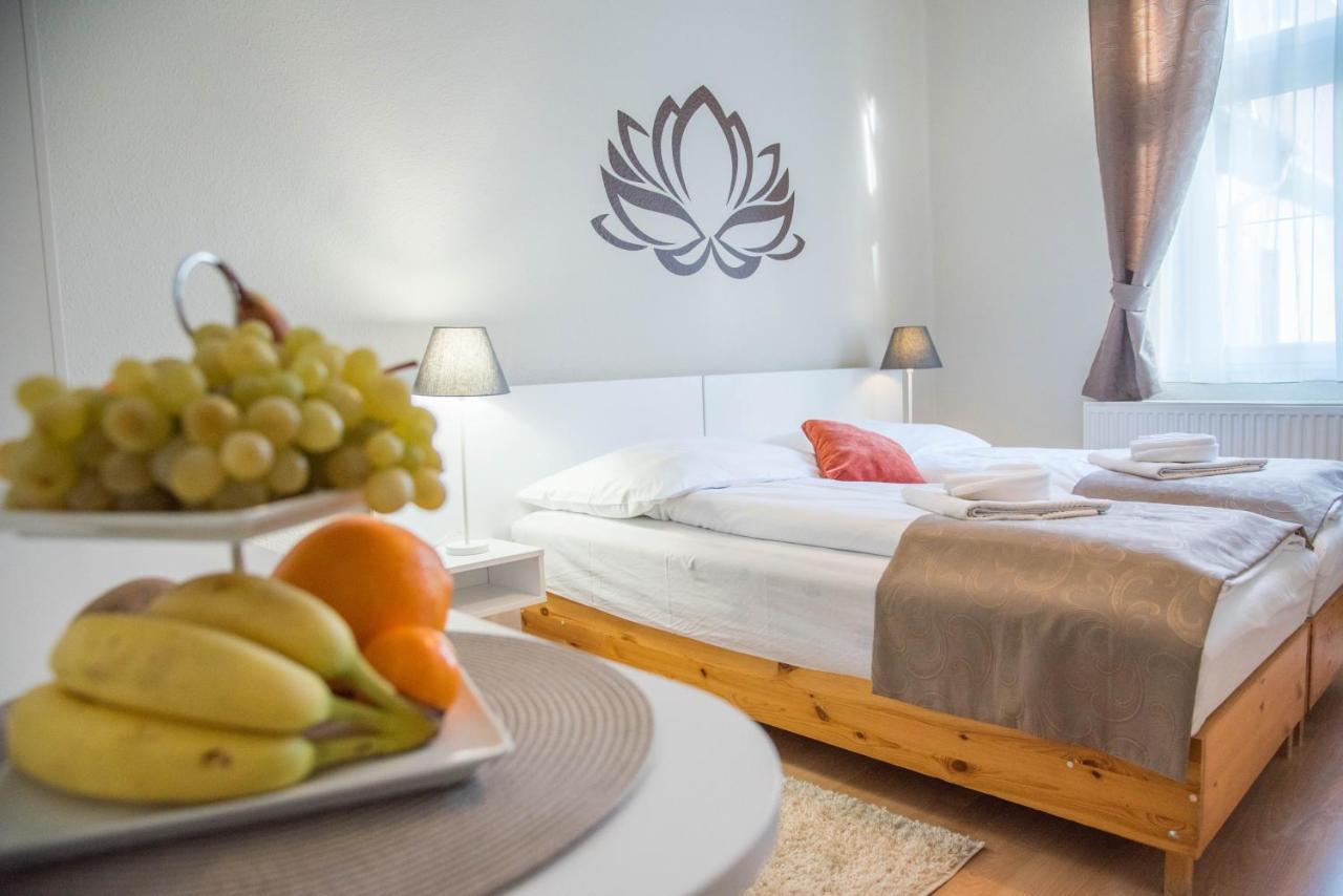 Astoria Panzio Bed and Breakfast Hévíz Buitenkant foto